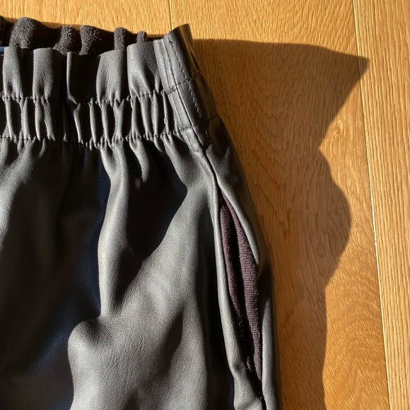 ZARA | Knit Black Leather Skirt - Picture 5 of 6